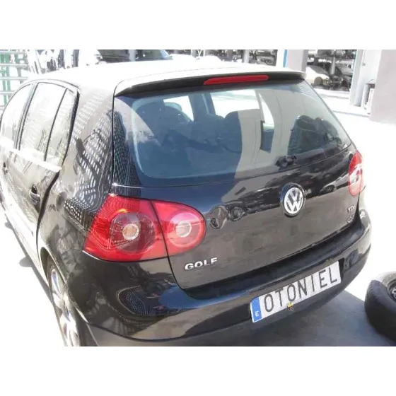 VOLKSWAGEN GOLF V BERLINA (1K1) '2005 1.9 TDI NEGRO