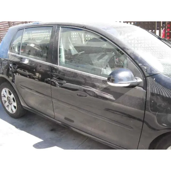VOLKSWAGEN GOLF V BERLINA (1K1) '2005 1.9 TDI NEGRO
