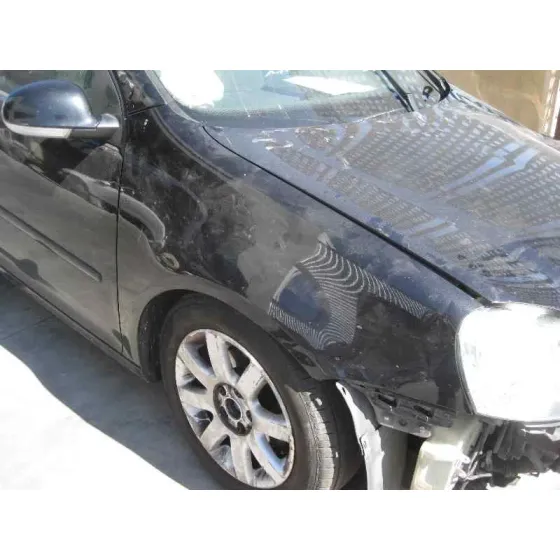 VOLKSWAGEN GOLF V BERLINA (1K1) '2005 1.9 TDI NEGRO