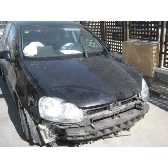 VOLKSWAGEN GOLF V BERLINA (1K1) '2005 1.9 TDI NEGRO