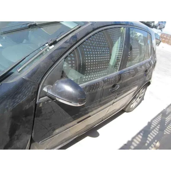VOLKSWAGEN GOLF V BERLINA (1K1) '2005 1.9 TDI NEGRO