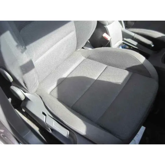 VOLKSWAGEN GOLF V BERLINA (1K1) '2005 1.9 TDI NEGRO