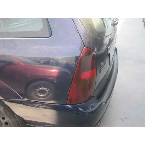 FORD FOCUS TURNIER (CAK) '2002 GHIA AZUL