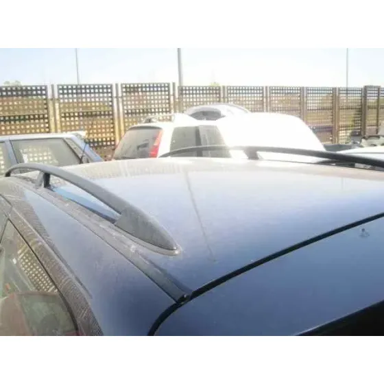 FORD FOCUS TURNIER (CAK) '2002 GHIA AZUL
