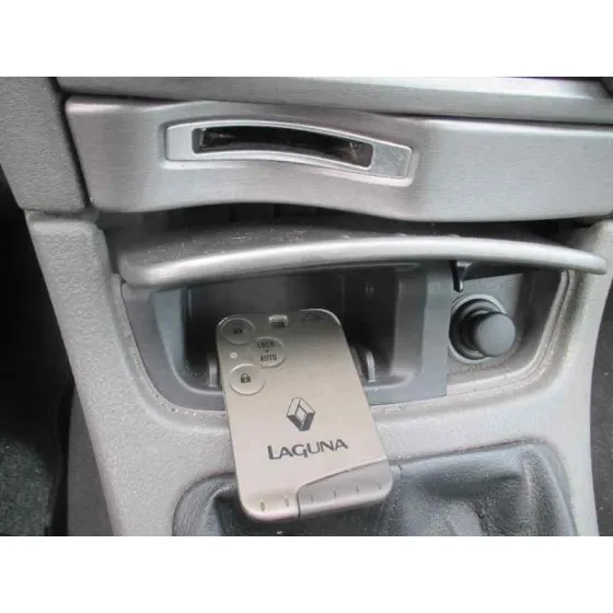 RENAULT LAGUNA II (BG0) '2002 AUTHENTIQUE PLATA
