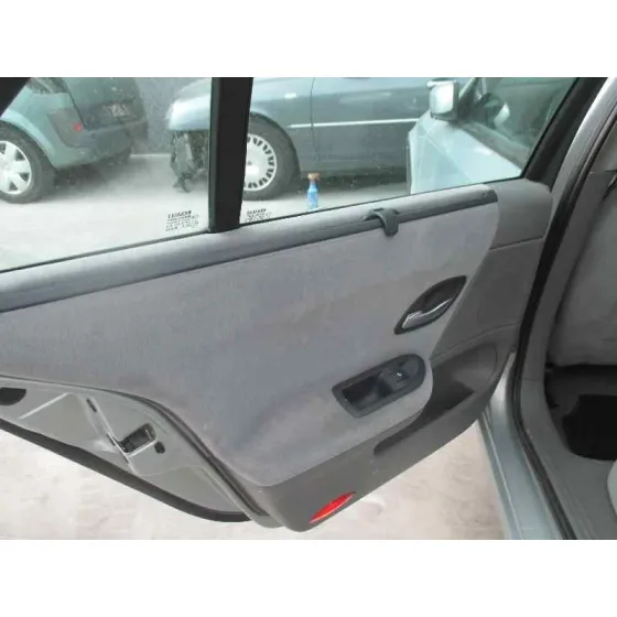 RENAULT LAGUNA II (BG0) '2002 AUTHENTIQUE PLATA