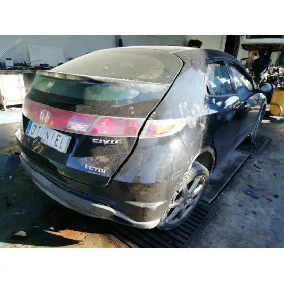 HONDA CIVIC BERLINA 5 (FK) '2006 2.2 I-CTDI COMFORT NEGRO