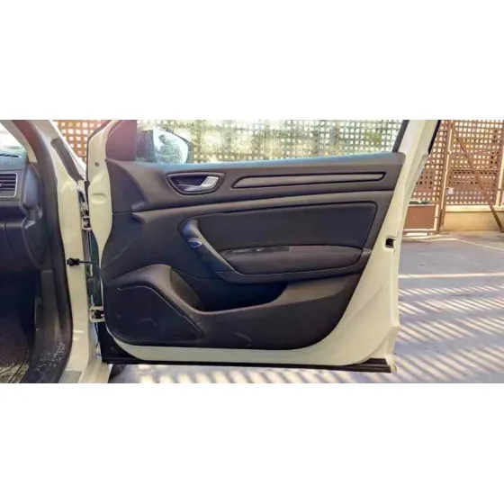 RENAULT MEGANE IV BERLINA 5P '2018 LIMITED BLANCO