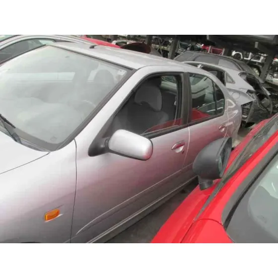 NISSAN PRIMERA BERLINA (P11) '2002 BASICO GRIS
