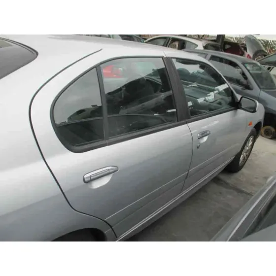 NISSAN PRIMERA BERLINA (P11) '2002 BASICO GRIS