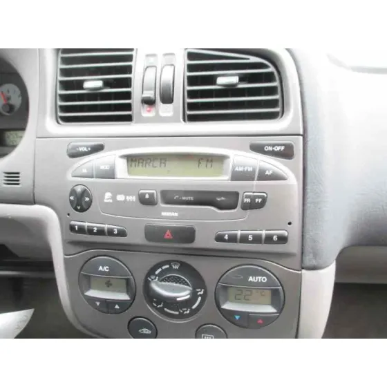 NISSAN PRIMERA BERLINA (P11) '2002 BASICO GRIS