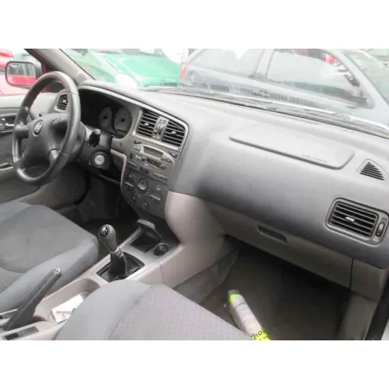 NISSAN PRIMERA BERLINA (P11) '2002 BASICO GRIS