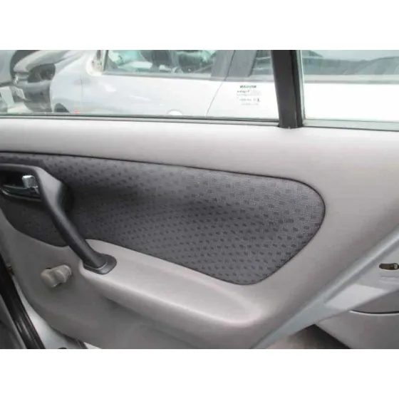 NISSAN PRIMERA BERLINA (P11) '2002 BASICO GRIS