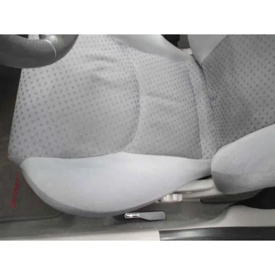 NISSAN PRIMERA BERLINA (P11) '2002 BASICO GRIS