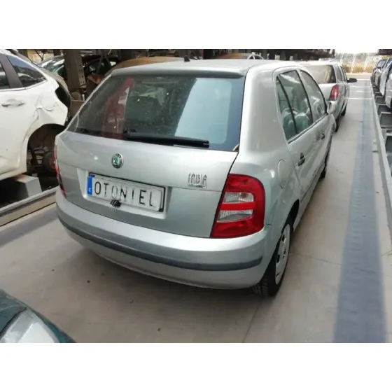 SKODA FABIA (6Y2/6Y3) '2001 ATTRACTIVE GRIS
