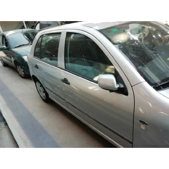 SKODA FABIA (6Y2/6Y3) '2001 ATTRACTIVE GRIS