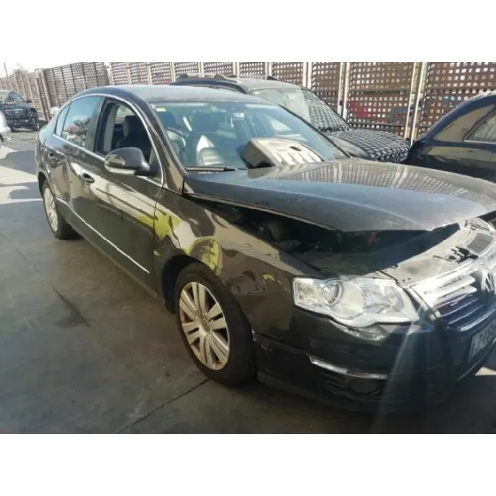 VOLKSWAGEN PASSAT BERLINA (3C2) '2005 SPORTLINE NEGRO