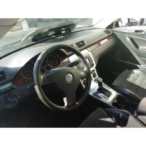 VOLKSWAGEN PASSAT BERLINA (3C2) '2005 SPORTLINE NEGRO