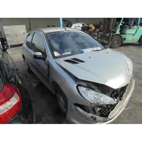 PEUGEOT 206 BERLINA '2003 XN PLATA