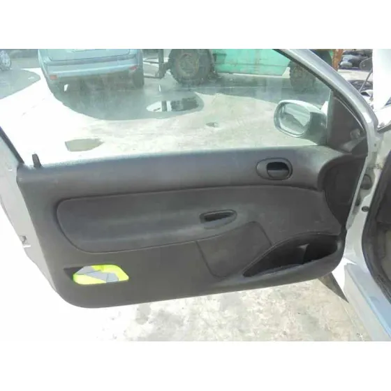 PEUGEOT 206 BERLINA '2003 XN PLATA