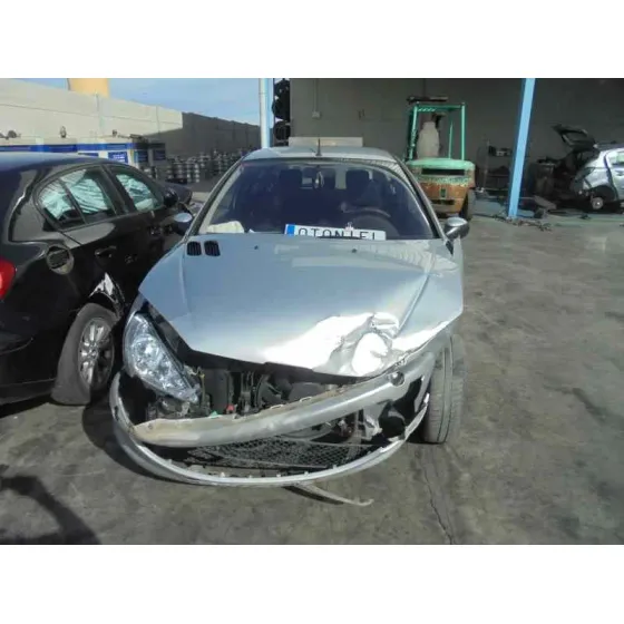 PEUGEOT 206 BERLINA '2003 XN PLATA