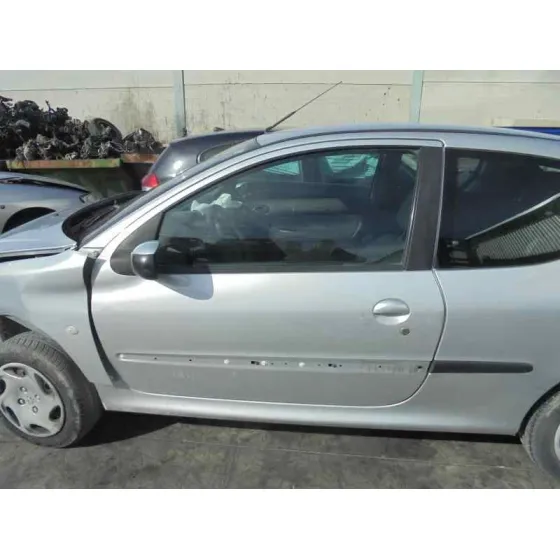 PEUGEOT 206 BERLINA '2003 XN PLATA
