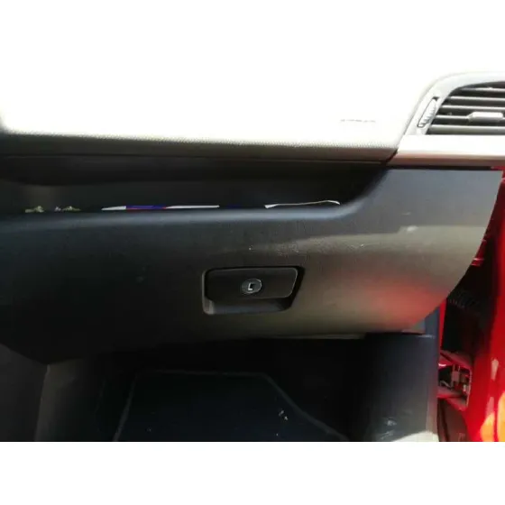 PEUGEOT 207 '2007 1.6 16V HDI ROJO