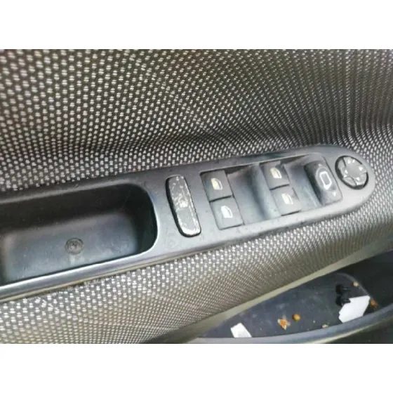 PEUGEOT 207 '2007 1.6 16V HDI ROJO