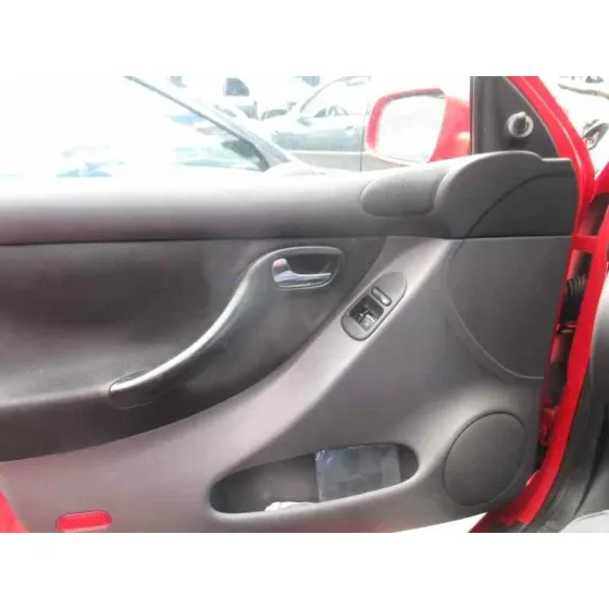 SEAT LEON (1M1) 2002 STELLA ROJO