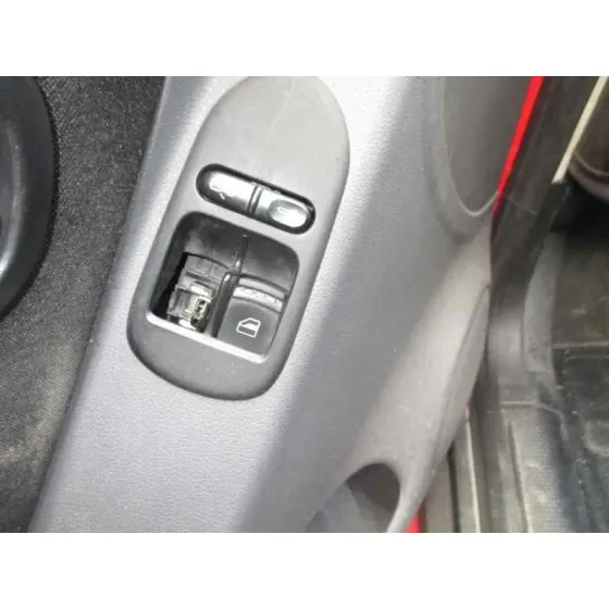 SEAT LEON (1M1) 2002 STELLA ROJO