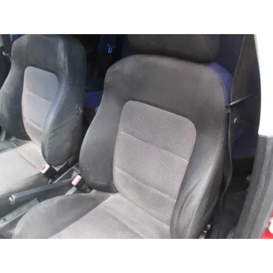 SEAT LEON (1M1) 2002 STELLA ROJO