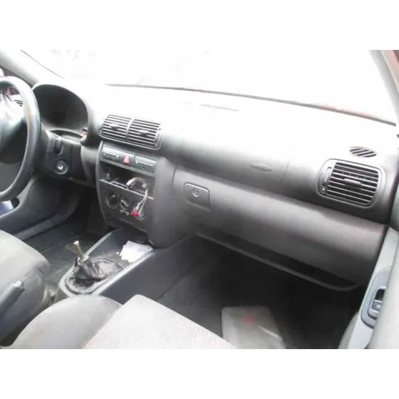 SEAT LEON (1M1) 2002 STELLA ROJO