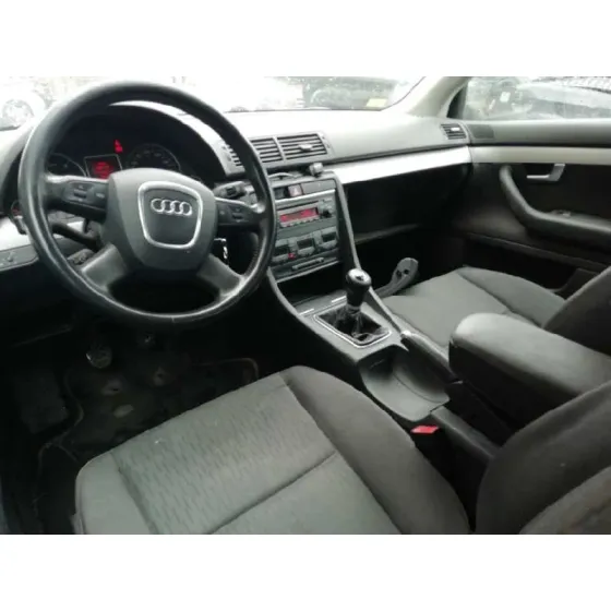 AUDI A4 BERLINA (8E) '2006 2.0 TDI 16V (103KW) GRIS