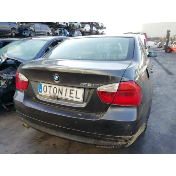 BMW SERIE 3 BERLINA (E90) '2007 2.0 CAT GRIS PLOMO