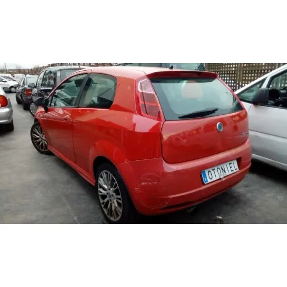 FIAT GRANDE PUNTO (199) '2007 1.9 MULTIJET SPORT (01.2007->) ROJO