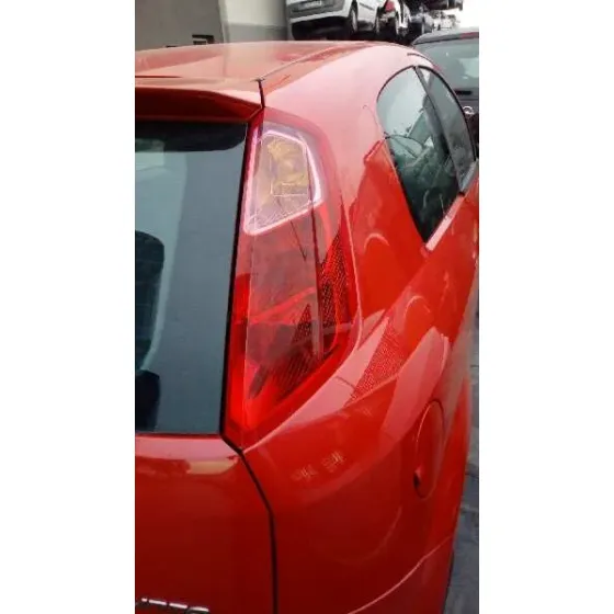 FIAT GRANDE PUNTO (199) '2007 1.9 MULTIJET SPORT (01.2007->) ROJO