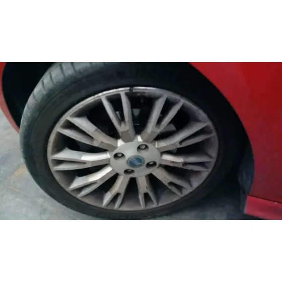 FIAT GRANDE PUNTO (199) '2007 1.9 MULTIJET SPORT (01.2007->) ROJO