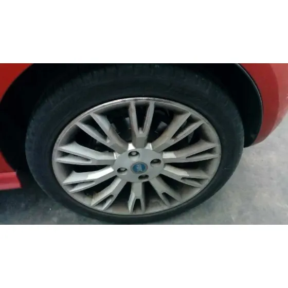 FIAT GRANDE PUNTO (199) '2007 1.9 MULTIJET SPORT (01.2007->) ROJO