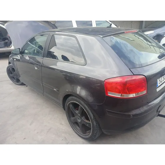 TIPO MOTOR BKD. AUTOMATICO. 3 PUERTAS