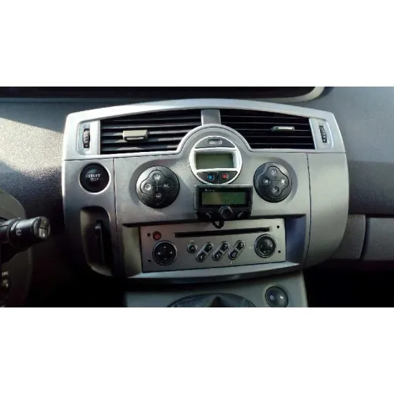 RENAULT GRAND SCENIC 2007 1.5 DCI PLATA