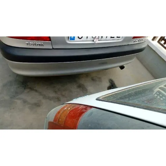 TOYOTA AVENSIS BERLINA (T 22) '2000 1.8 SOL (4-PTAS.) GRIS