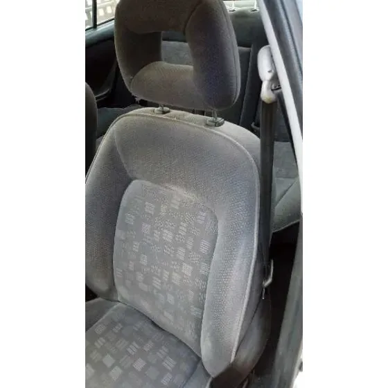 TOYOTA AVENSIS BERLINA (T 22) '2000 1.8 SOL (4-PTAS.) GRIS