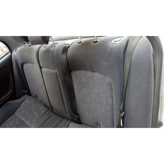TOYOTA AVENSIS BERLINA (T 22) '2000 1.8 SOL (4-PTAS.) GRIS