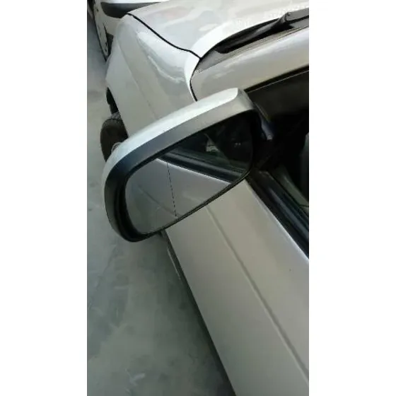 TOYOTA AVENSIS BERLINA (T 22) '2000 1.8 SOL (4-PTAS.) GRIS