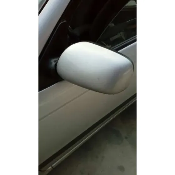 TOYOTA AVENSIS BERLINA (T 22) '2000 1.8 SOL (4-PTAS.) GRIS