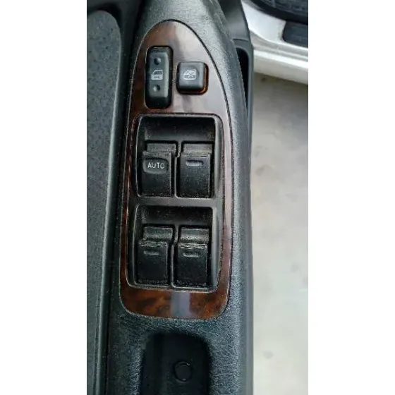 TOYOTA AVENSIS BERLINA (T 22) '2000 1.8 SOL (4-PTAS.) GRIS