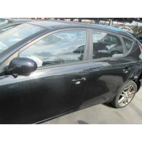 HYUNDAI I30 '2008 CLASSIC NEGRO