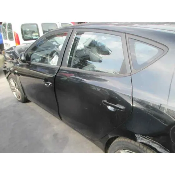 HYUNDAI I30 '2008 CLASSIC NEGRO