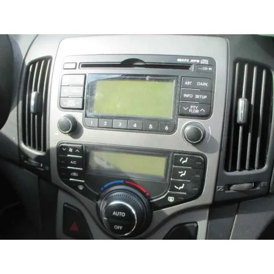 HYUNDAI I30 '2008 CLASSIC NEGRO