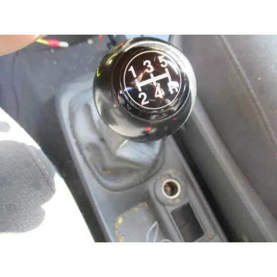 KIA CARENS '2003 2.0 CRDI EX MONOVOLUMEN BLANCO